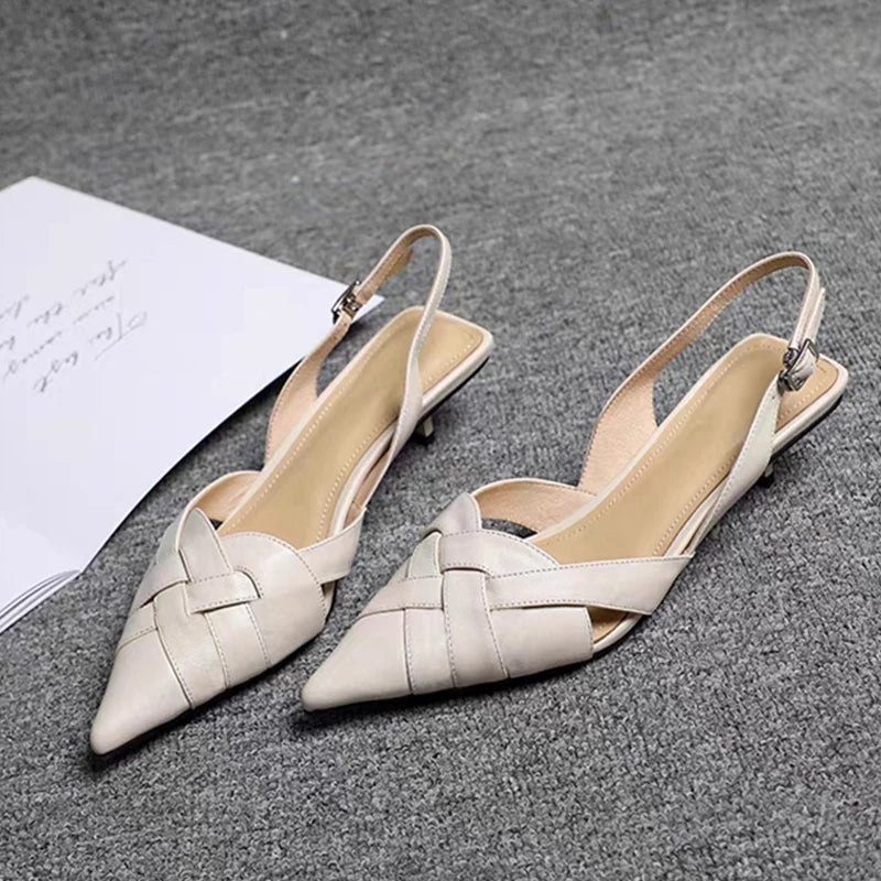 Sandália Feminina Rasteira Bico Fino Elegante Com Alça Ajustável E Fivela Para Mulheres Modernas - Image 2