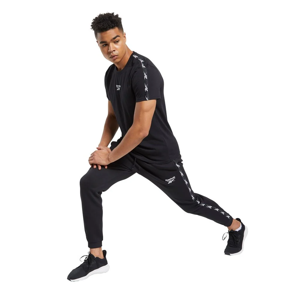 T-Shirt Reebok Training Essentials Tape Preta - Image 4
